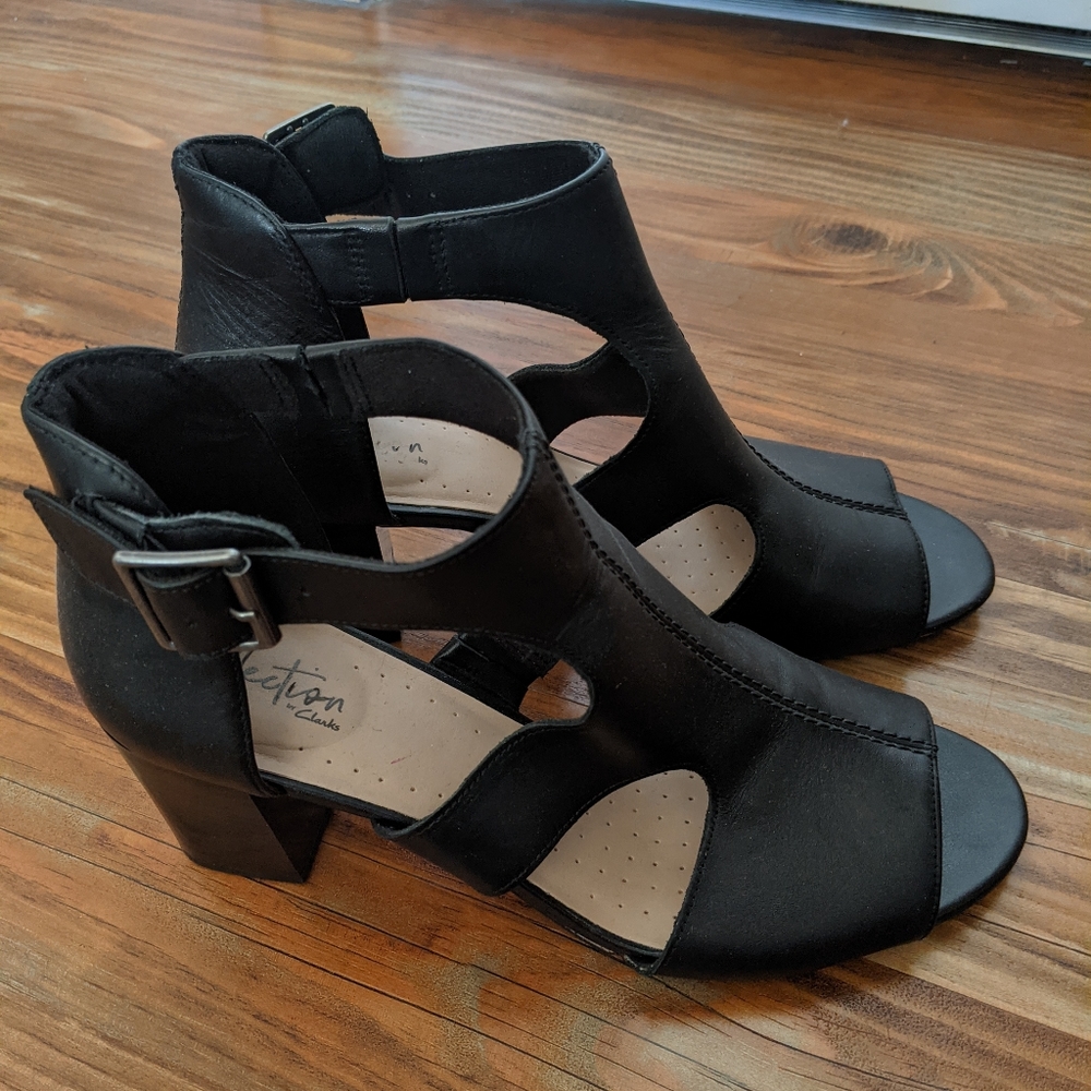 Clarks, Size 9